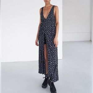 Ninety Percent Blur Ditsy V-Neck Black Maxi Dress size M.